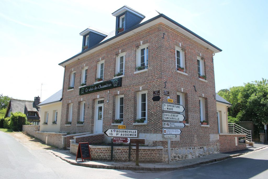 Le Relais des chaumières à Aizier - Carrefour RD139-RD95 Le Relais des chaumières à Aizier