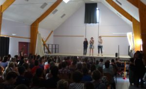 Les enseignantes de l'école René BUNEL de Trouville-La-Haule: Mmes Deneuve, Castel (directrice) et Richer.