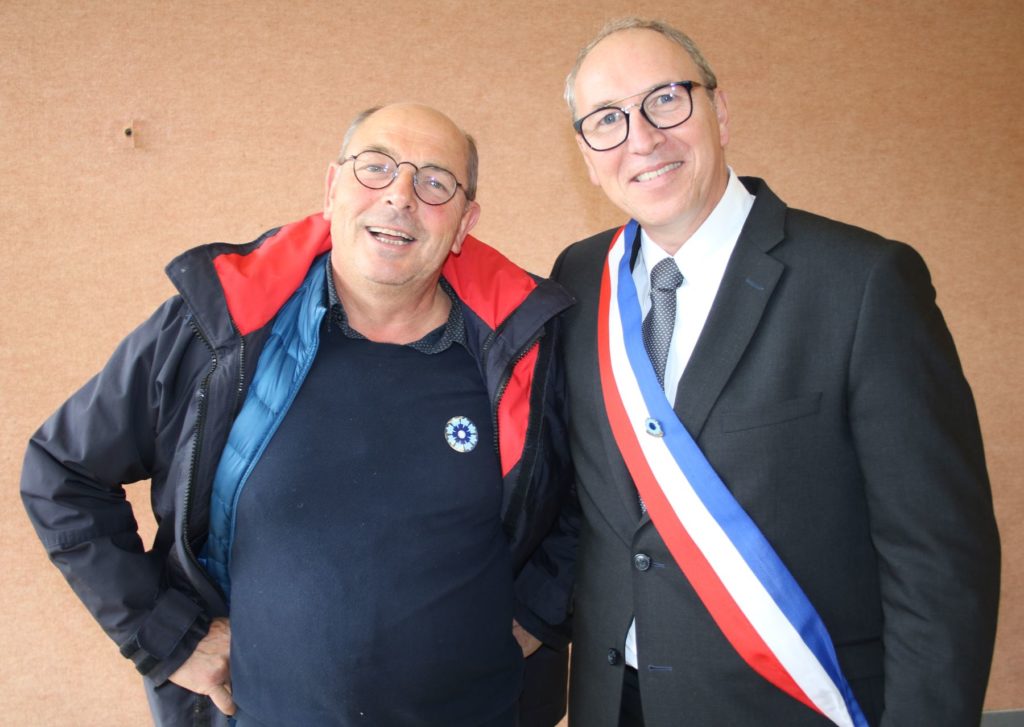 Stéphane Penelle (conseiller municipal d'Aizier) et Benoît Gatinet